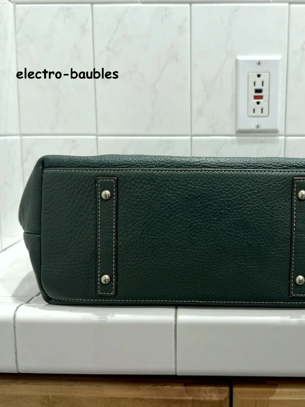 Dooney & Bourke Large Logo Loc Sac in Forest Green